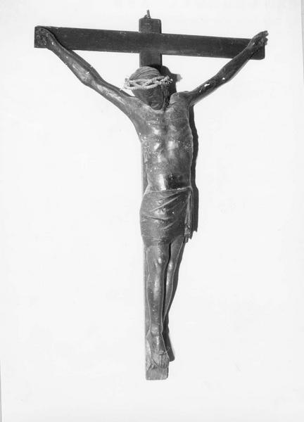 statue : Christ en croix, vue générale - © Ministère de la Culture (France), Médiathèque du patrimoine et de la photographie (objets mobiliers), tous droits réservés