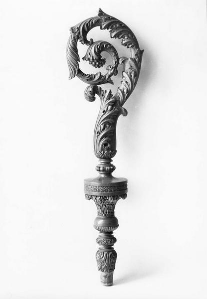 crosse pastorale de Dom Augustin Onfroy, vue partielle - © Ministère de la Culture (France), Médiathèque du patrimoine et de la photographie (objets mobiliers), tous droits réservés