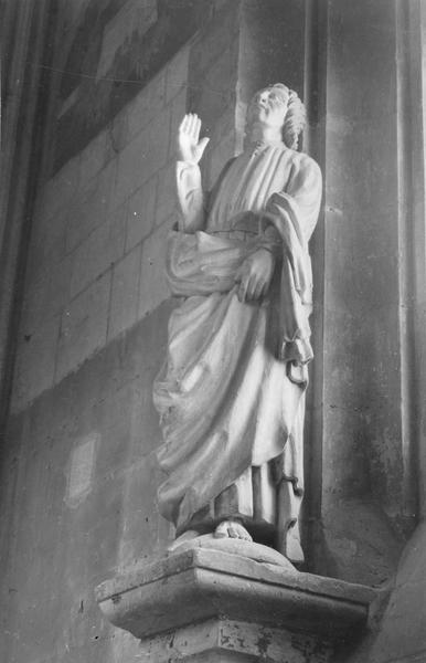 statues : saint Jean, vue générale