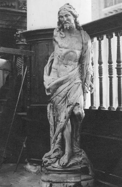 statue : Christ ressuscité, vue générale