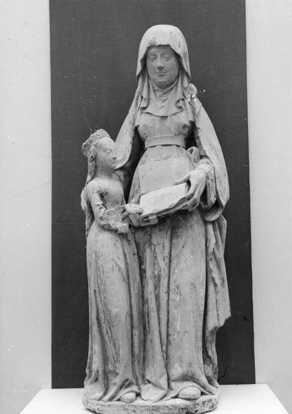 groupe sculpté : Sainte Anne et la Vierge, vue générale - © Ministère de la Culture (France), Médiathèque du patrimoine et de la photographie (objets mobiliers), tous droits réservés