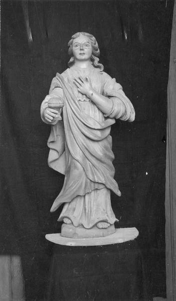 statue : Sainte Marie-Madeleine, vue générale