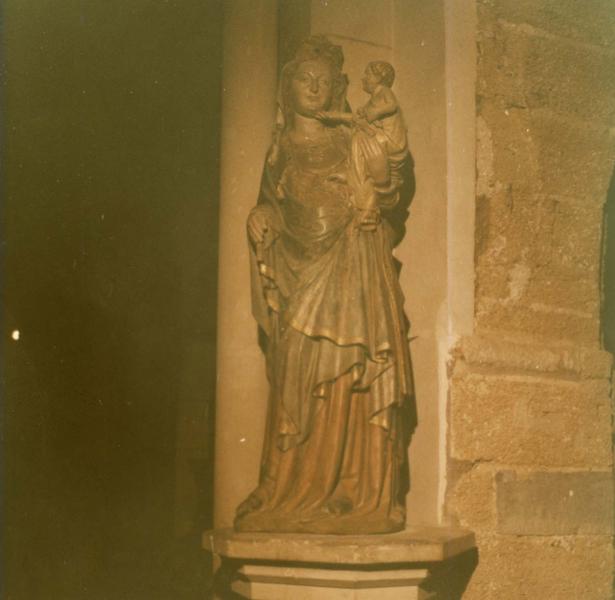 statue : Vierge à l'Enfant, vue générale