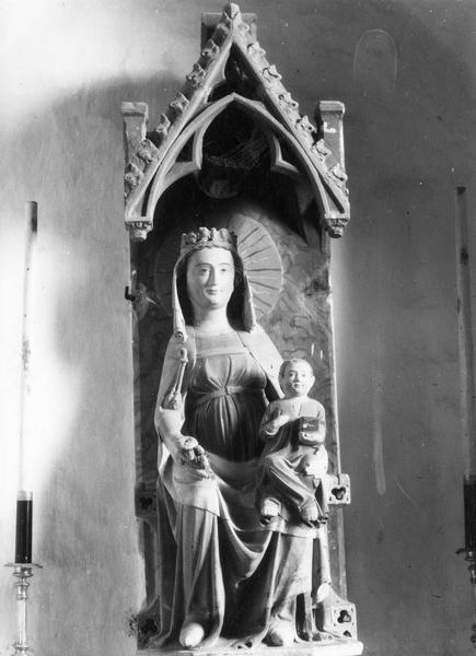 statue : Vierge à l'Enfant assise dite Notre-Dame de Sapience, et son dais d'architecture, vue générale