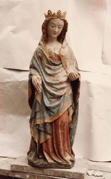 statue : la Vierge, vue générale