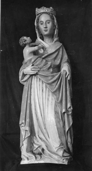 statue : Vierge à l'Enfant, vue générale - © Ministère de la Culture (France), Médiathèque du patrimoine et de la photographie (objets mobiliers), tous droits réservés