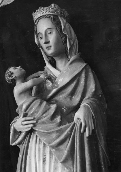 statue : Vierge à l'Enfant, vue générale - © Ministère de la Culture (France), Médiathèque du patrimoine et de la photographie (objets mobiliers), tous droits réservés