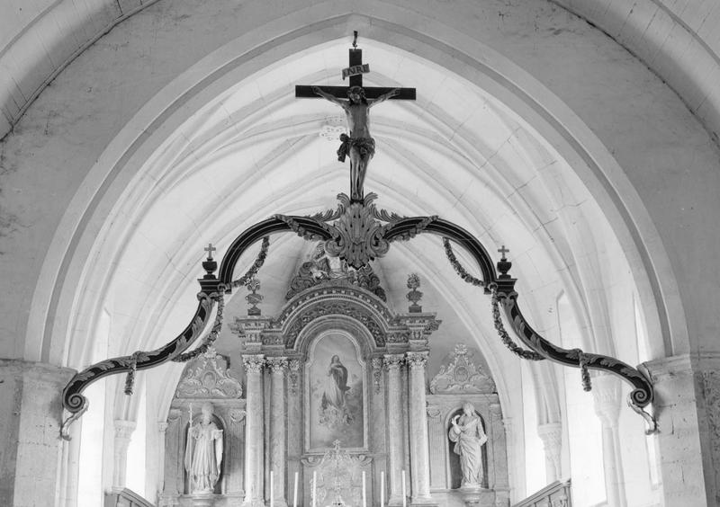 poutre de gloire, statue : Christ en croix, vue générale - © Ministère de la Culture (France), Médiathèque du patrimoine et de la photographie (objets mobiliers), tous droits réservés