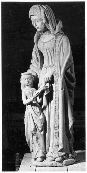 groupe sculpté : Sainte Anne et la Vierge, vue générale