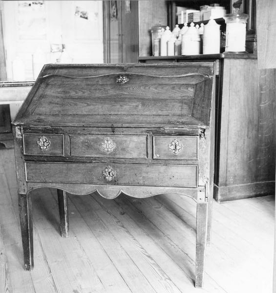bureau à dos d'âne, vue générale - © Ministère de la Culture (France), Médiathèque du patrimoine et de la photographie (objets mobiliers), tous droits réservés