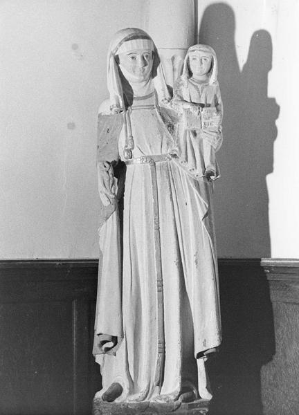 groupe sculpté : sainte Anne et la Vierge, vue générale - © Ministère de la Culture (France), Médiathèque du patrimoine et de la photographie (objets mobiliers), tous droits réservés