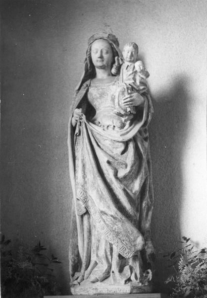 Statue : Vierge à l'enfant, vue générale