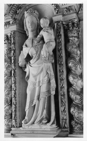 statue : Vierge à l'Enfant, vue générale - © Ministère de la Culture (France), Médiathèque du patrimoine et de la photographie (objets mobiliers), tous droits réservés