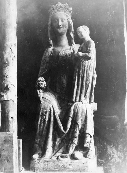 statue : Vierge à l'enfant, vue générale