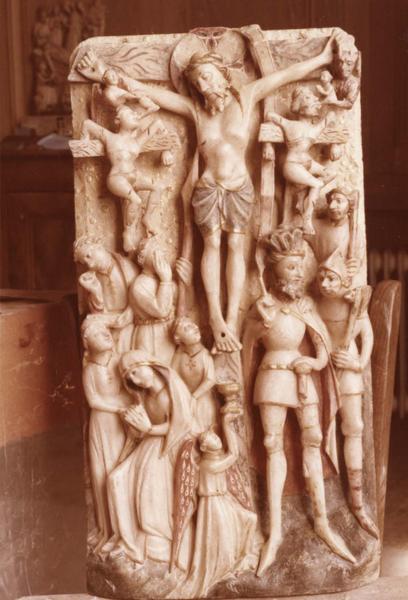 retable, détail d'une scène : la crucifixion