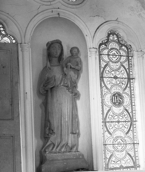 statue : Vierge à l'Enfant, vue générale