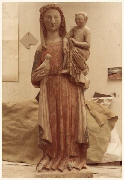 statue : Vierge à l'Enfant, vue générale