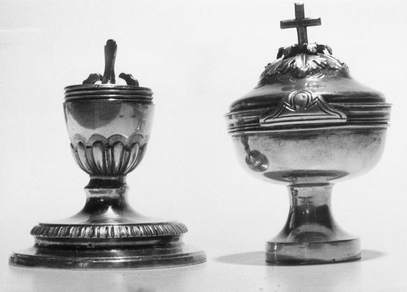 ciboire des malades, vue générale