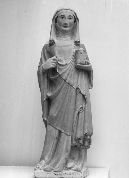 statue : sainte Marie-Madeleine, vue générale - © Ministère de la Culture (France), Médiathèque du patrimoine et de la photographie (objets mobiliers), tous droits réservés