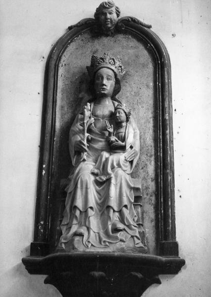 statue : Vierge à l'enfant assise, vue générale - © Ministère de la Culture (France), Médiathèque du patrimoine et de la photographie (objets mobiliers), tous droits réservés