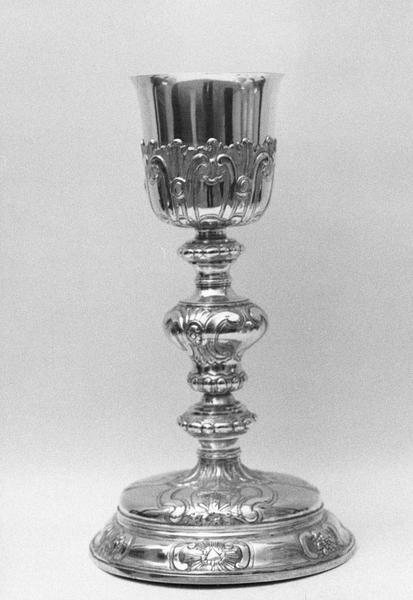 calice, style Louis XV, vue générale - © Ministère de la Culture (France), Médiathèque du patrimoine et de la photographie (objets mobiliers), tous droits réservés