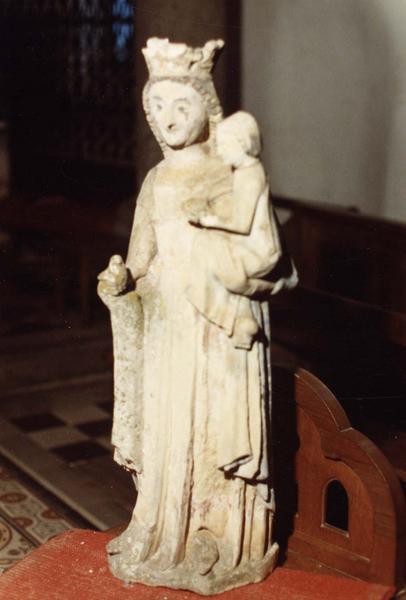 statue : Vierge à l'enfant, vue générale - © Ministère de la Culture (France), Médiathèque du patrimoine et de la photographie (objets mobiliers), tous droits réservés