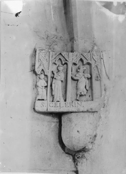 bas-relief : scènes de la vie de saint Célerin, vue générale - © Ministère de la Culture (France), Médiathèque du patrimoine et de la photographie (objets mobiliers), tous droits réservés