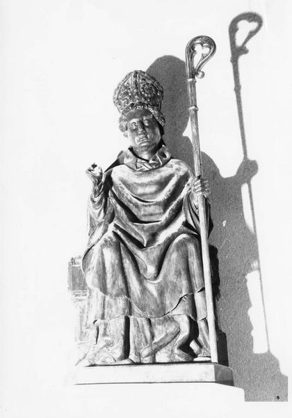 statue : saint Martin évêque, vue générale