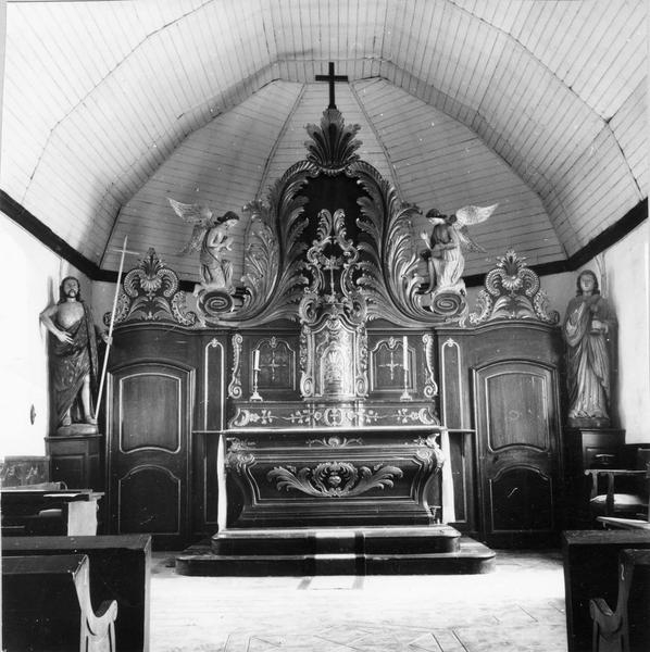 maître-autel, tabernacle, exposition, retable, 2 statues : anges adorateurs, vue générale