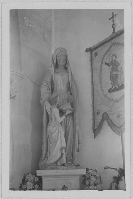 groupe sculpté : Sainte Anne et la Vierge