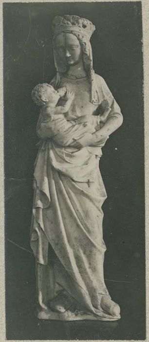 statue : Vierge allaitant l'Enfant