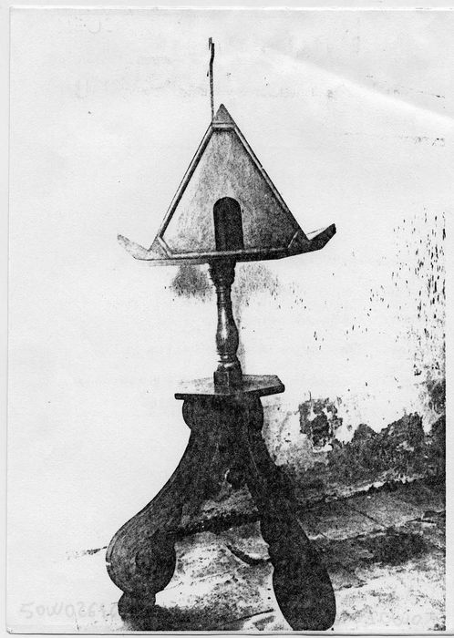 lutrin, (photocopie numérisée)