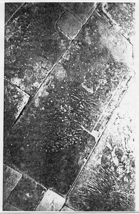 dalle funéraire, (photocopie numérisée)