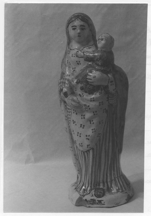Statue (statuette) : Vierge à l'Enfant