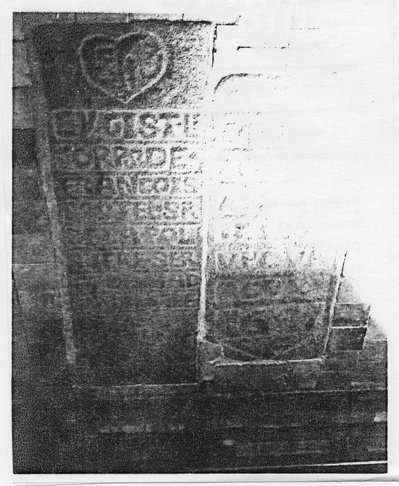 Dalle funéraire de François Postel de La Poltière