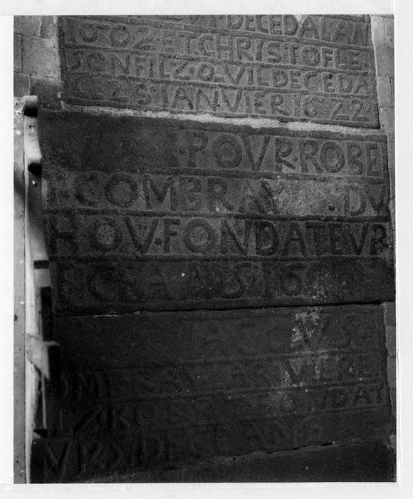 Plaque funéraire de Robert Combray du Thou