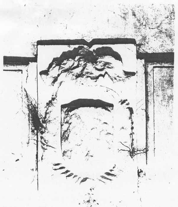 Clef de voûte armoriée