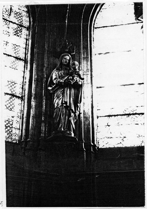 statue : Vierge à l'Enfant, (photocopie numérisée) 
