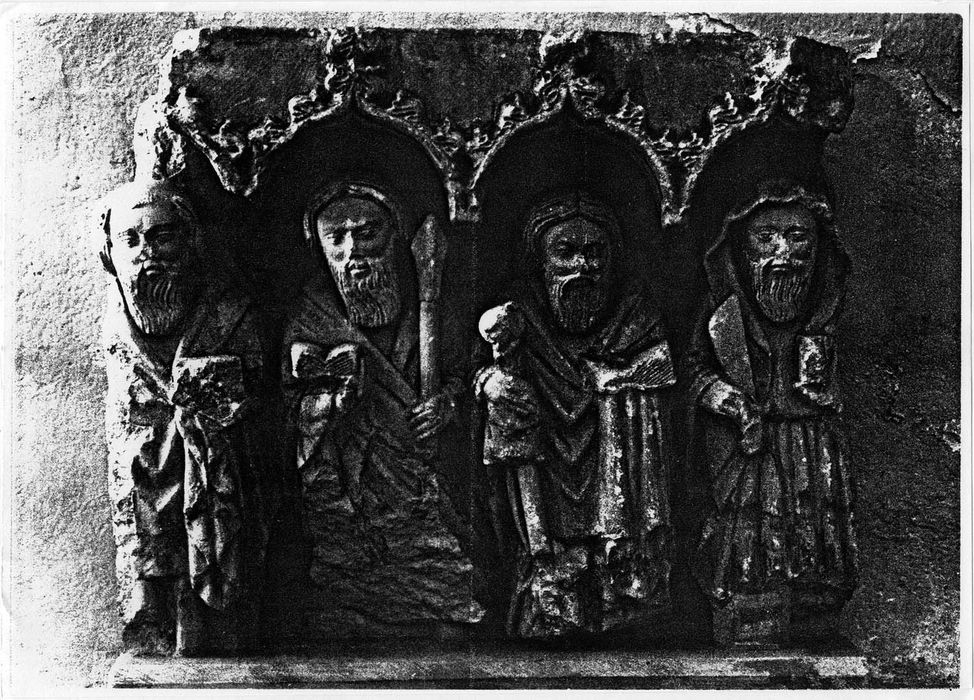 fragment de bas-relief aux douze apôtres, (photocopie numérisée) 