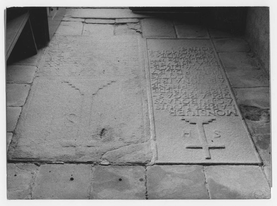 dalle funéraire de l'abbé Vaudry, dalle funéraire de l'abbé Louis De Bouays de La Bégassière, (photocopie numérisée) 