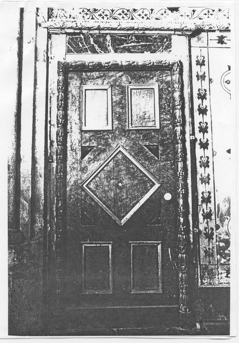 Deux portes de la sacristie