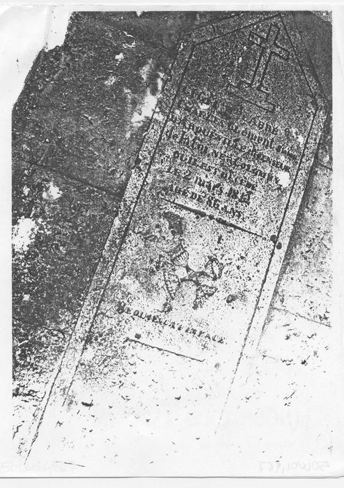 Dalle funéraire de l'abbé Charles-Clément Simon d'Arqueville