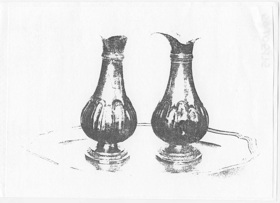 un paire de burettes et leur plateau, (photocopie numérisée) 