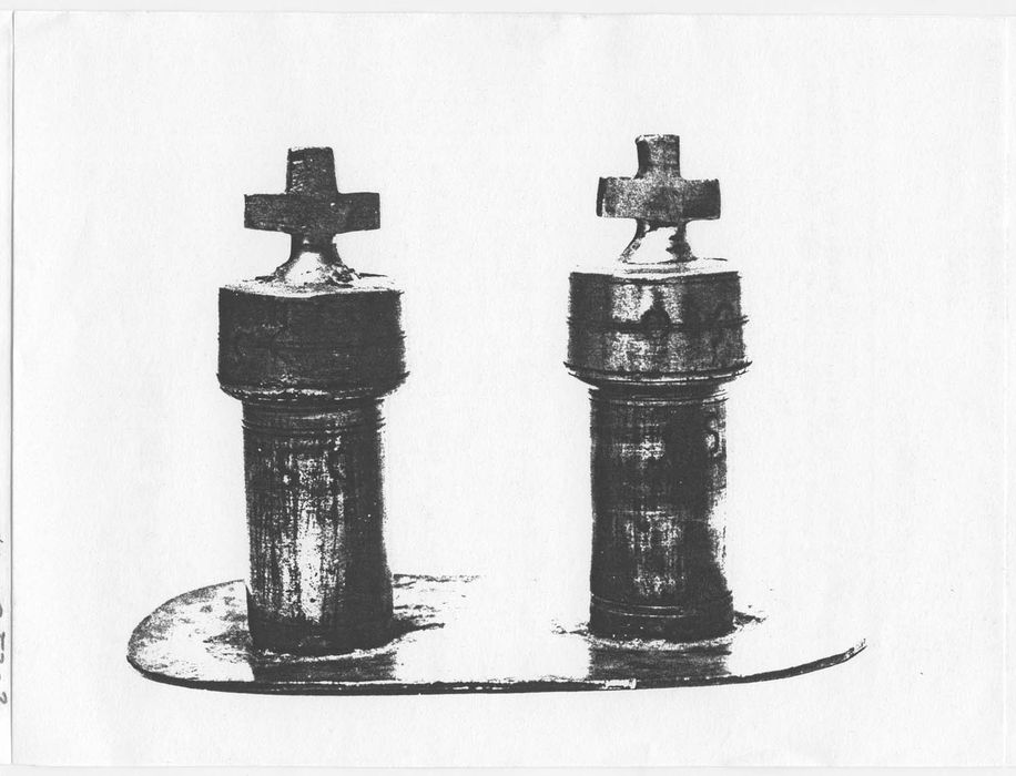 paire d’ampoules aux saintes huiles