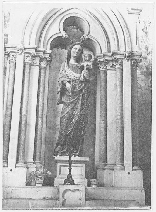 statue : Vierge à l'Enfant, (photocopie numérisée) 