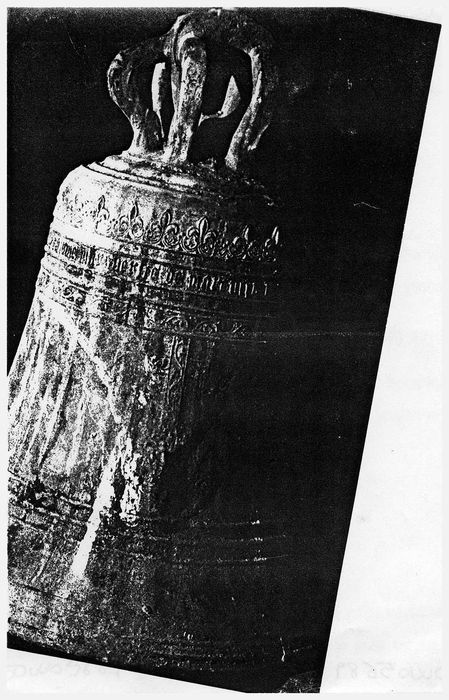 cloche, (photocopie numérisée) 