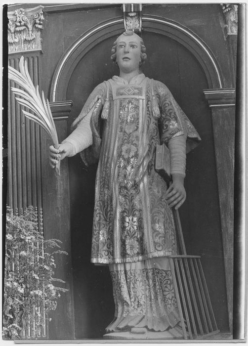 statue : Saint Laurent et son gril