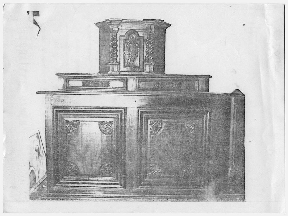 autel latéral sud, gradin et tabernacle, (photocopie numérisée) 