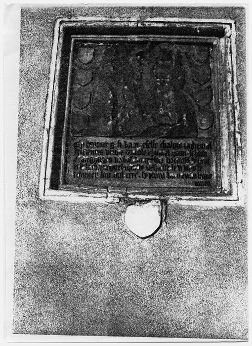 Plaque funéraire (bas-relief) de Charlotte Carbonnel de Cérences