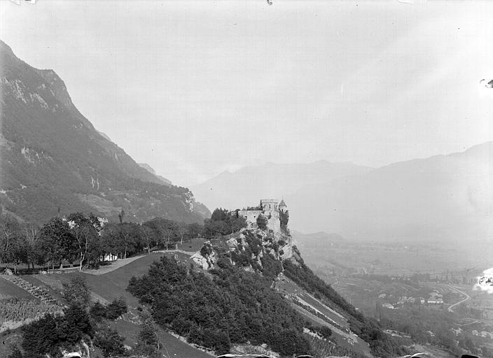 Vue générale prise à l'ouest